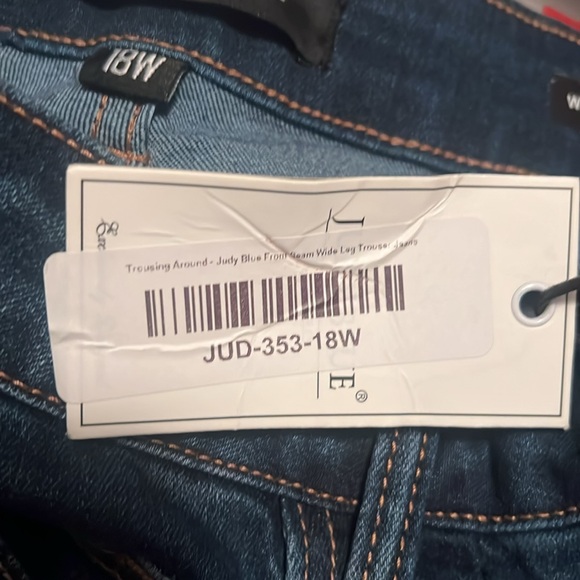 Judy Blue seemed high waist wide legged trouser - Picture 4 of 4